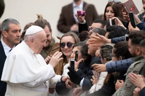 Por el coronavirus el papa Francisco realizará sus bendiciones a través de videos
