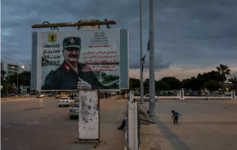 Estado policiaco de Bengasi tiene un giro islamista
