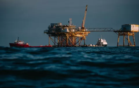 Impacto del virus presagia panorama sombrío para el petróleo