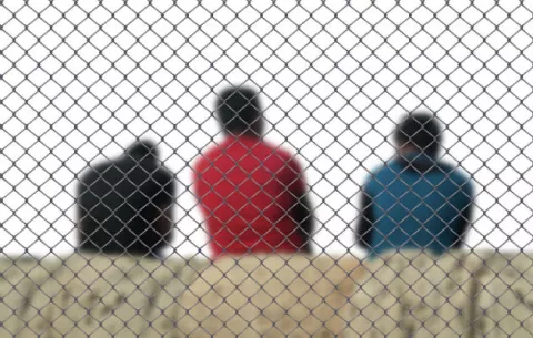 Turquía amenaza con permitir que Europa se inunde de solicitantes de asilo