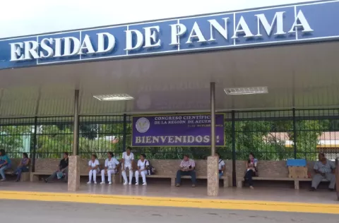 Coronavirus en Panamá: Personas que tuvieron contacto con docente universitaria esperan  resultados de pueba  de  COVID-19 