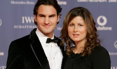 Roger Federer dona un millón de dólares