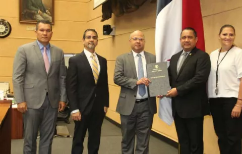 Pleno de la Asamblea ratifica a Superintendentes de Seguros