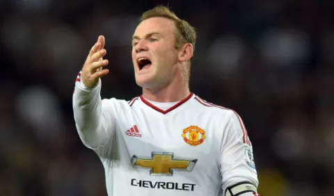 Wayne Rooney se pregunta si a la Liga Premier le importaba más el dinero