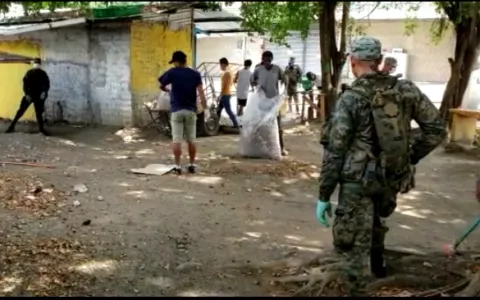 En Barú una docena de jóvenes realizaron trabajos comunitarios por violar la cuarentena absoluta