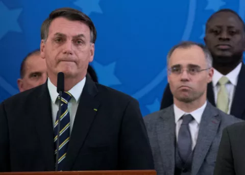 Bolsonaro revoca nombramiento del jefe de la Policía tras fallo del Supremo