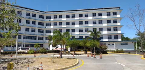 Autoridades de la CSS utilizan una de las nuevas torres de la ciudad hospitalaria en David