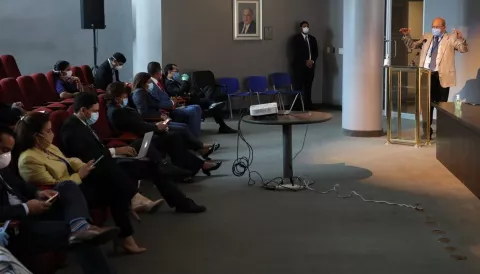 Ministro Alexander explicó acciones frente al Covid-19 a diputados de la Asamblea Nacional