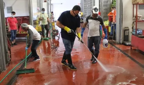 Pequeños comerciantes mantienen vivas las ventas en Merca Panamá 