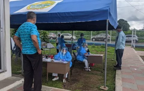Viceministro Carlos García aclara que hay $123 millones para pago al personal de la salud