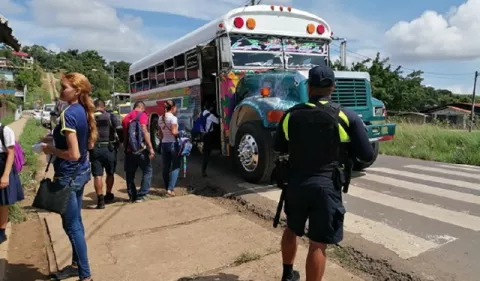 Transportistas  quieren ser incluidos en el plan Panamá Solidario