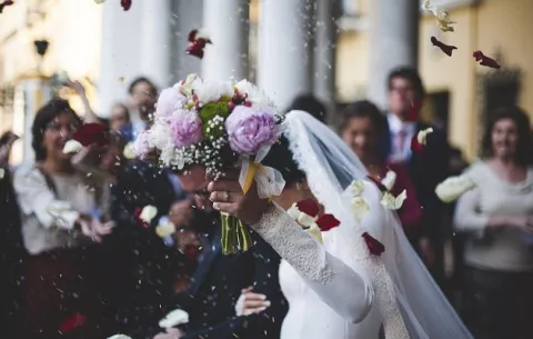 Aplican multa de 100 mil dólares a organizadores de boda celebrada en Paitilla