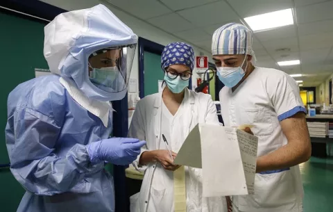 ¿Ha funcionado el tratamiento con hidroxicloroquina en los pacientes contagiados con COVID-19?