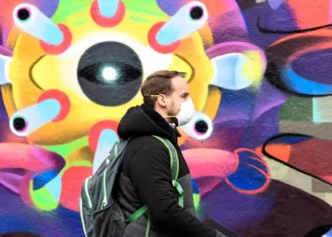 Irlanda recomienda el "sexting" y la auto estimulación erótica para evitar contagios