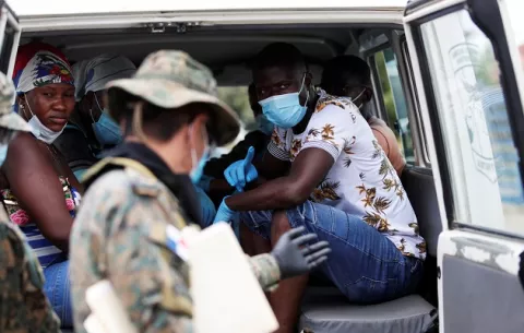 Unos 2.000 migrantes quedaron atrapados en el Darién en medio de la pandemia, algunos ya enfermos