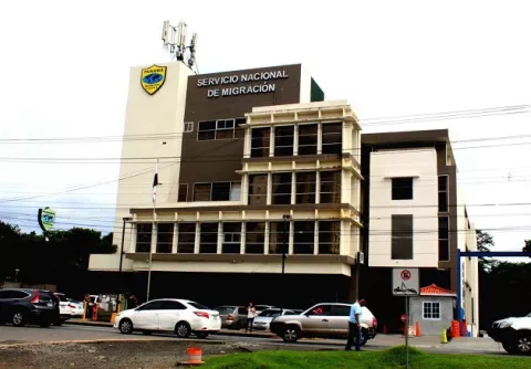 Migración extiende vigencia a los permisos de residencia de extranjeros 