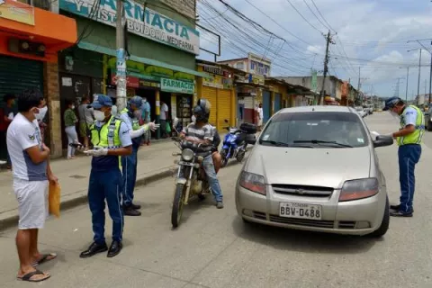 Investigan supuestos cobros irregulares en morgues de los hospitales de Guayaquil
