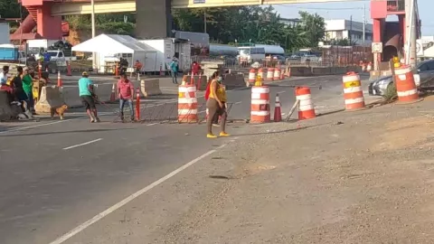Protestas y cierre de calles en La Chorrera y Colón exgiendo más ayuda del Gobierno
