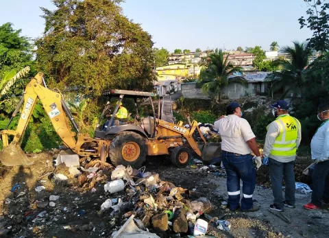 Realizan limpieza en varios sectores del corregimiento de Las Mañanitas para prevenir el COVID-19