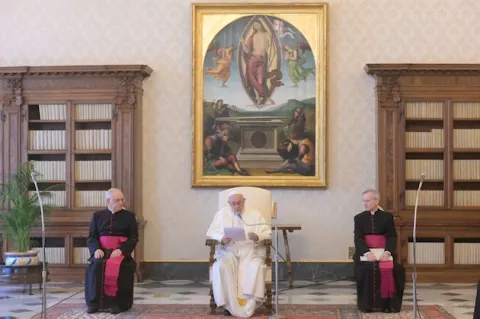 El papa Francisco crea una nueva comisión de estudio para el diaconato de las mujeres
