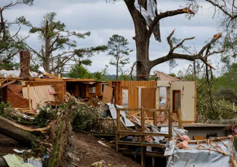 Al menos 20 muertos por los tornados que afectaron al sur de EE.UU.