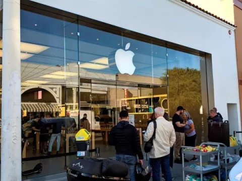 Apple reabrirá la próxima semana algunas de sus tiendas en Estados Unidos