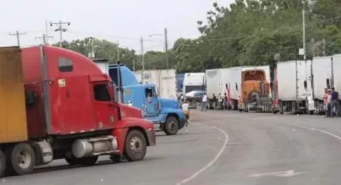 Camioneros panameños con COVID-19: "nos tienen abandonados" en Nicaragua