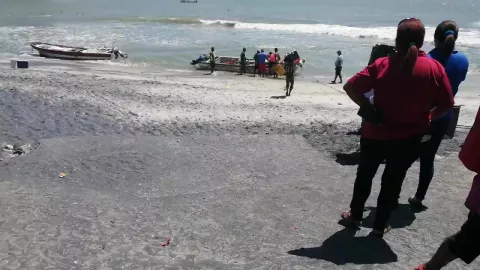 Pescadores de Chame denuncian la aparición de una mancha grasosa y de mal olor