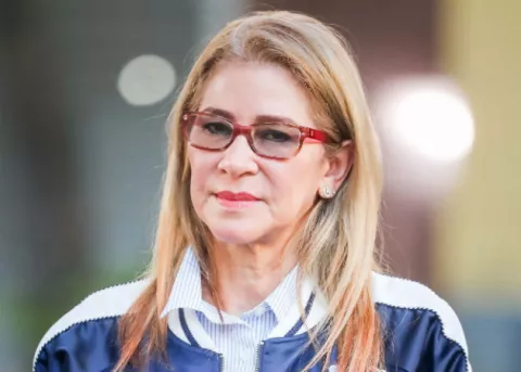 Esposa de Maduro acusa a Guaidó por ataque y dice que "no se salva de esta"