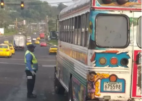 Poco a poco el transporte colectivo se va reactivando en la provincia de Colón