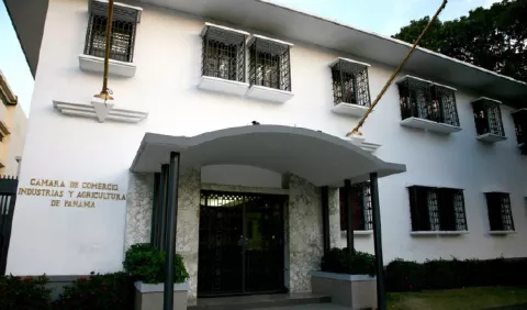 Empresarios afirman que el Minsa es inconsistente con la reapertura