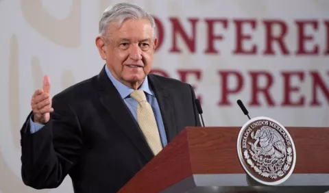 Nueva política eléctrica de México crea  choques con inversionistas