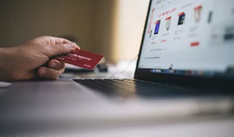 Advierten a la población de la amenaza del consumo y uso de productos falsificados