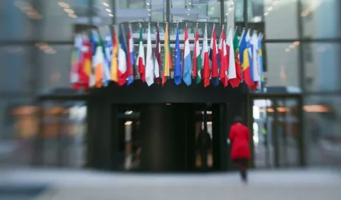 Bruselas presentará  plan 'ambicioso' contra la crisis