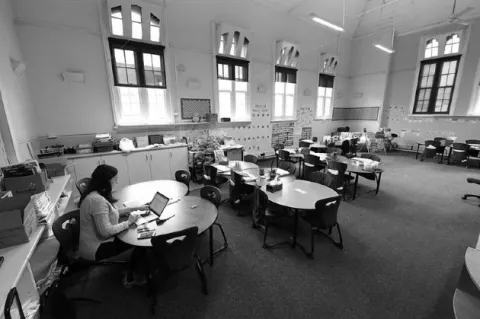 Pandemia muestra las desigualdades del acceso a la educación virtual  