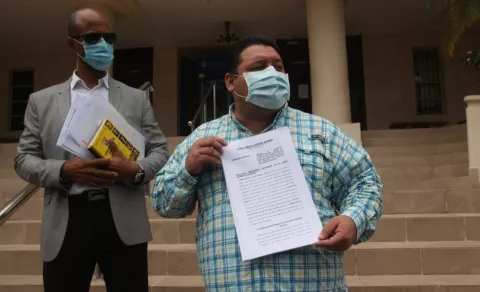 Alcalde de Santiago presenta amparo de garantías constitucionales contra decreto que levanta la Ley Seca