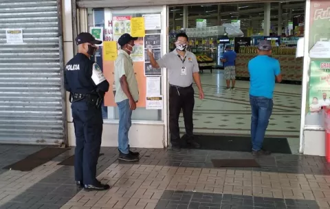 Gobierno cambia circulación controlada con cédula por toque de queda y levanta cuarentena de los domingos