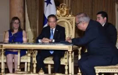  Lauretino Cortizo promete convocar a un diálogo nacional para solucionar crisis de la Caja de Seguro Social