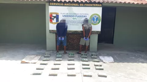 Caen dos panameños con presunta droga en Guna Yala
