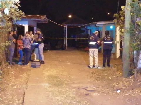 Investigan el asesinato de un joven en la Constancia de Vacamonte