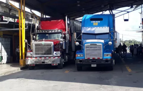 Gobierno  logra acuerdo binacional que permite el tránsito de transportistas panameños en el territorio costarricense
