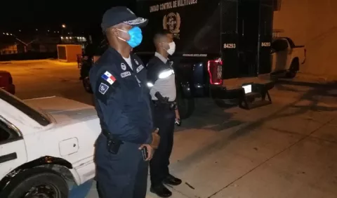 Hacen autopsia a hombre que murió  en caso de pistola  Táser 