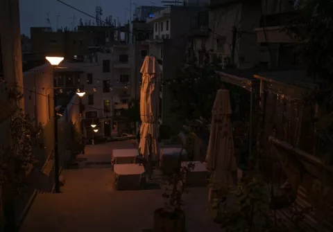 El coronavirus acaba con la vida nocturna en Beirut
