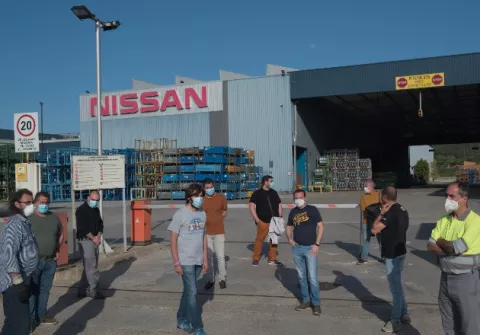 Persisten los problemas en la industria automotriz
