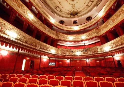 Reanudarán ensayos, pero ¿prosperarán los teatros?