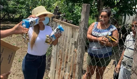 Sandra Sandoval y director de Salud de Los Santos reconocen errores en uso de salvoconducto el domingo