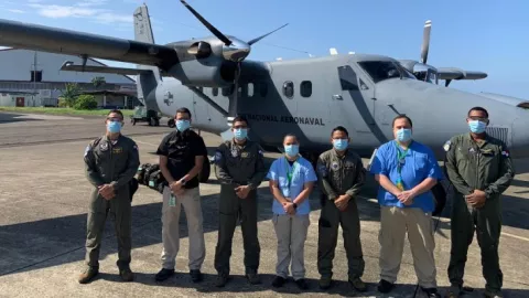 Realizan vuelo humanitario para trasladar a tres transportistas de carga con COVID-19 varados en la frontera de Costa Rica y Nicaragua