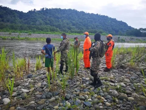 Continúa la búsqueda de un joven desaparecido en el río Sixaola