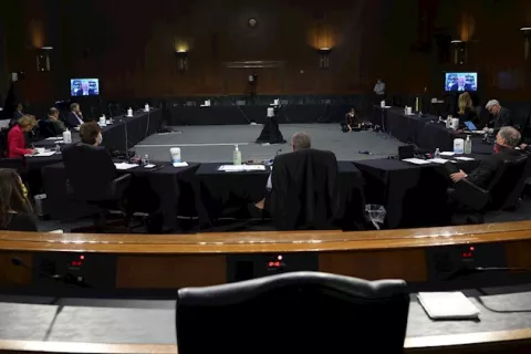 Estados Unidos espera saber a fin de año si tiene una vacuna viable contra el COVID-19