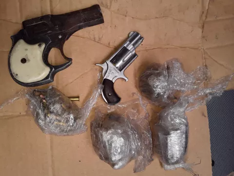 Decomisan armas en la Nueva Joya